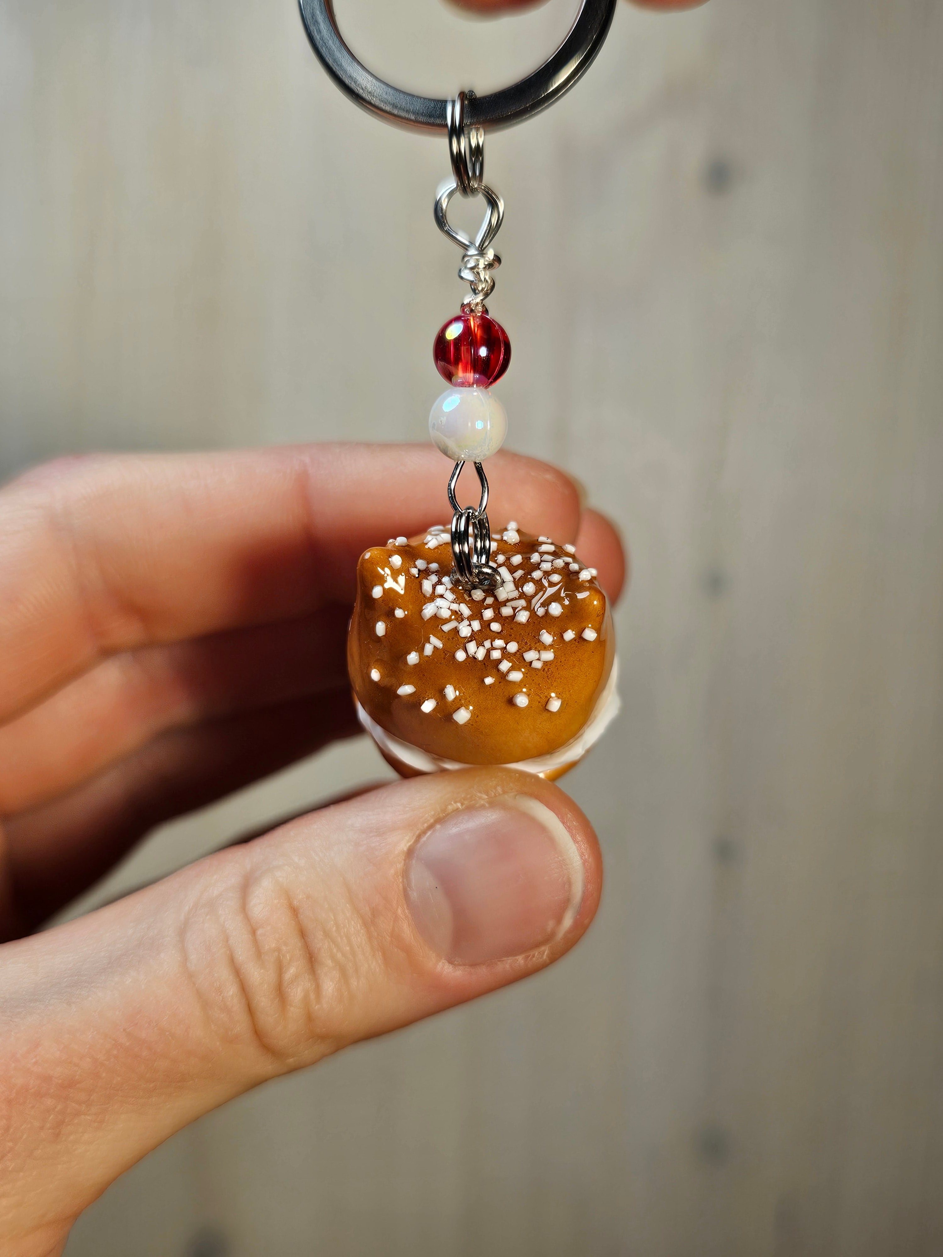 Pullakissa-avaimenperä